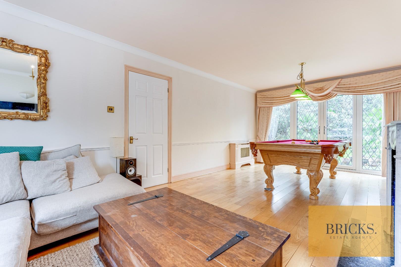 Forest Heights, Epping New Road, Buckhurst Hill Bricks.